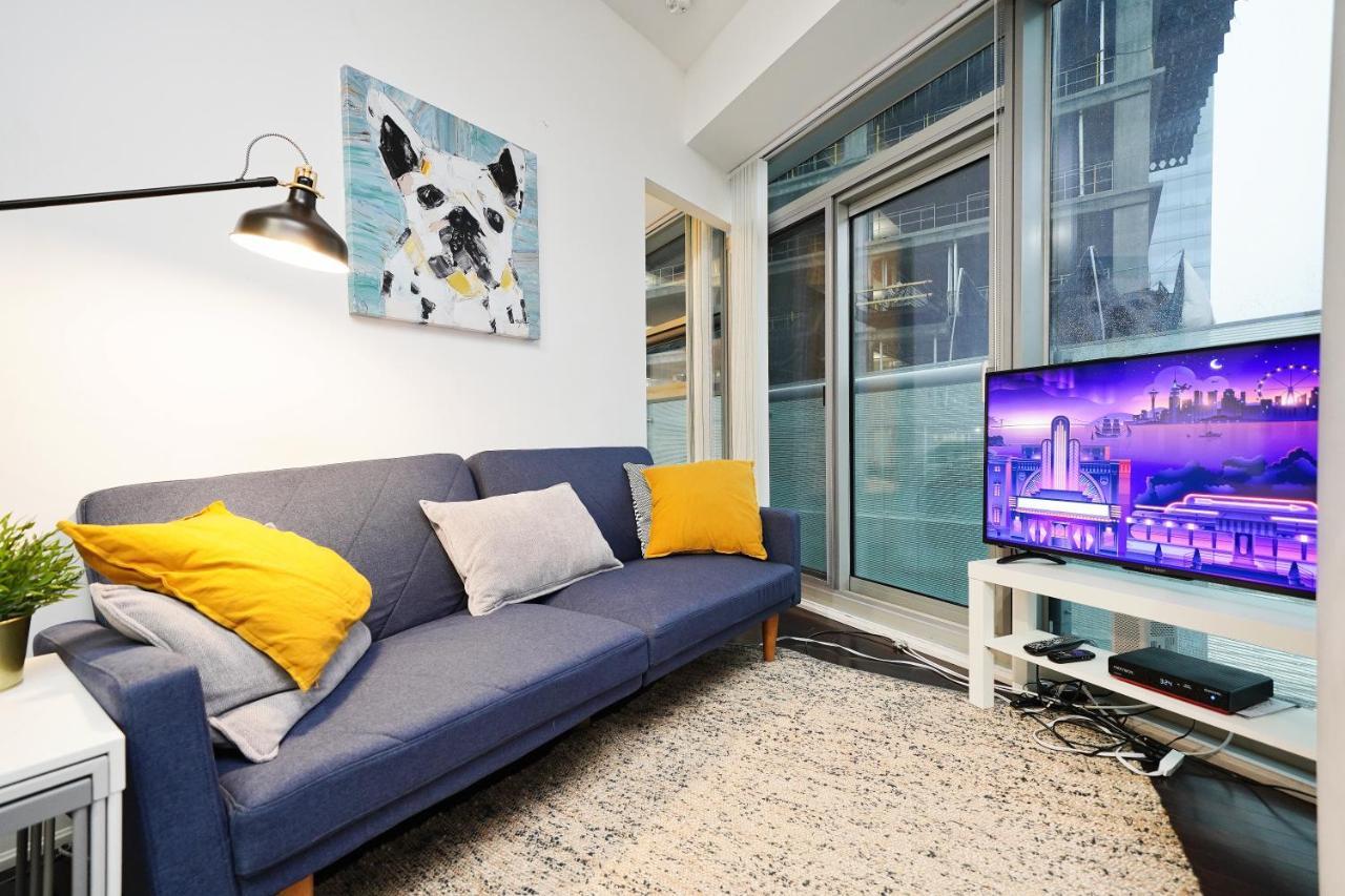 The York Boutique Suites โตรอนโต ภายนอก รูปภาพ