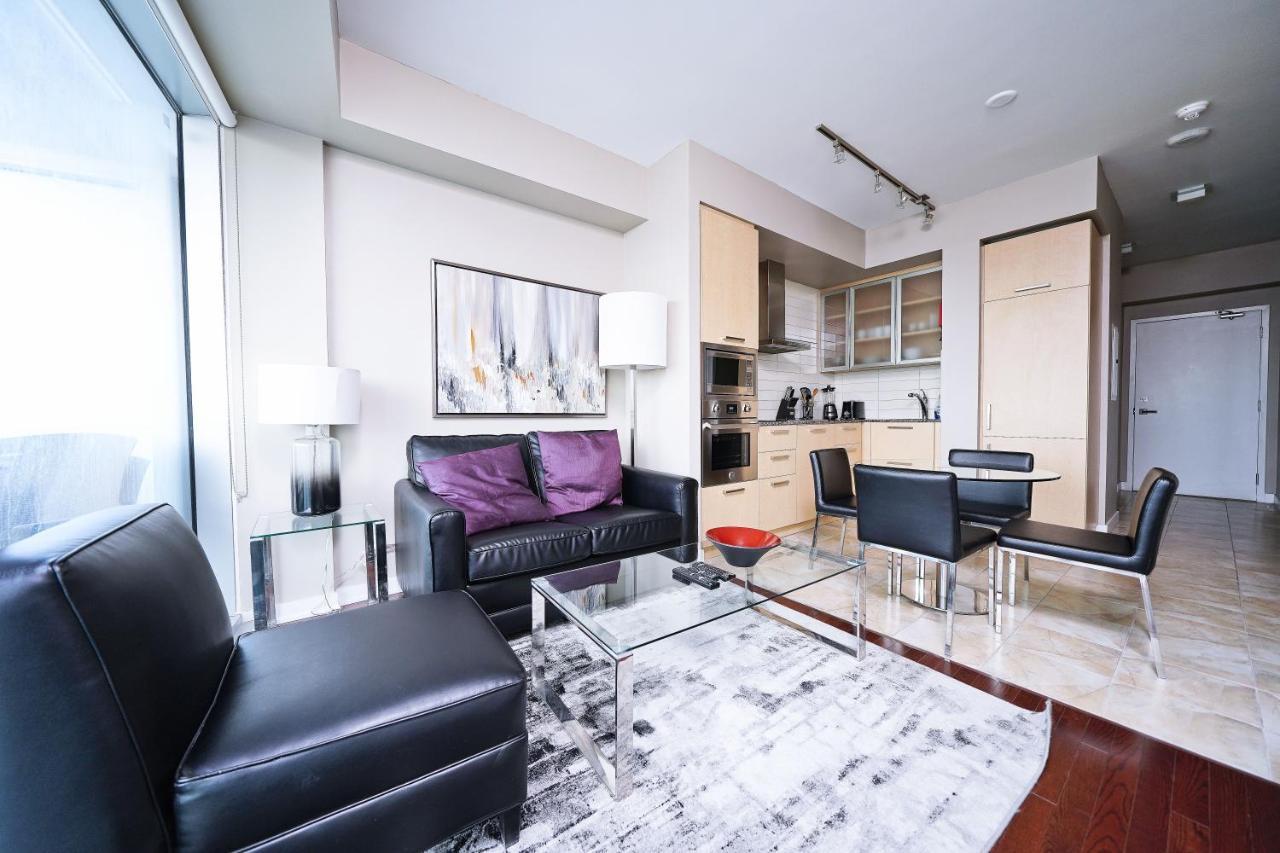 The York Boutique Suites โตรอนโต ภายนอก รูปภาพ