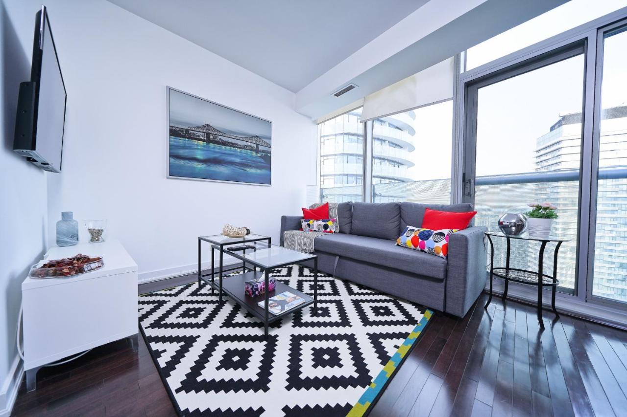 The York Boutique Suites โตรอนโต ภายนอก รูปภาพ