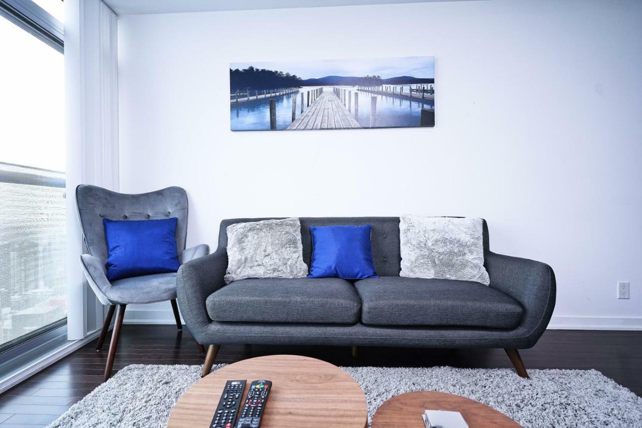 The York Boutique Suites โตรอนโต ภายนอก รูปภาพ