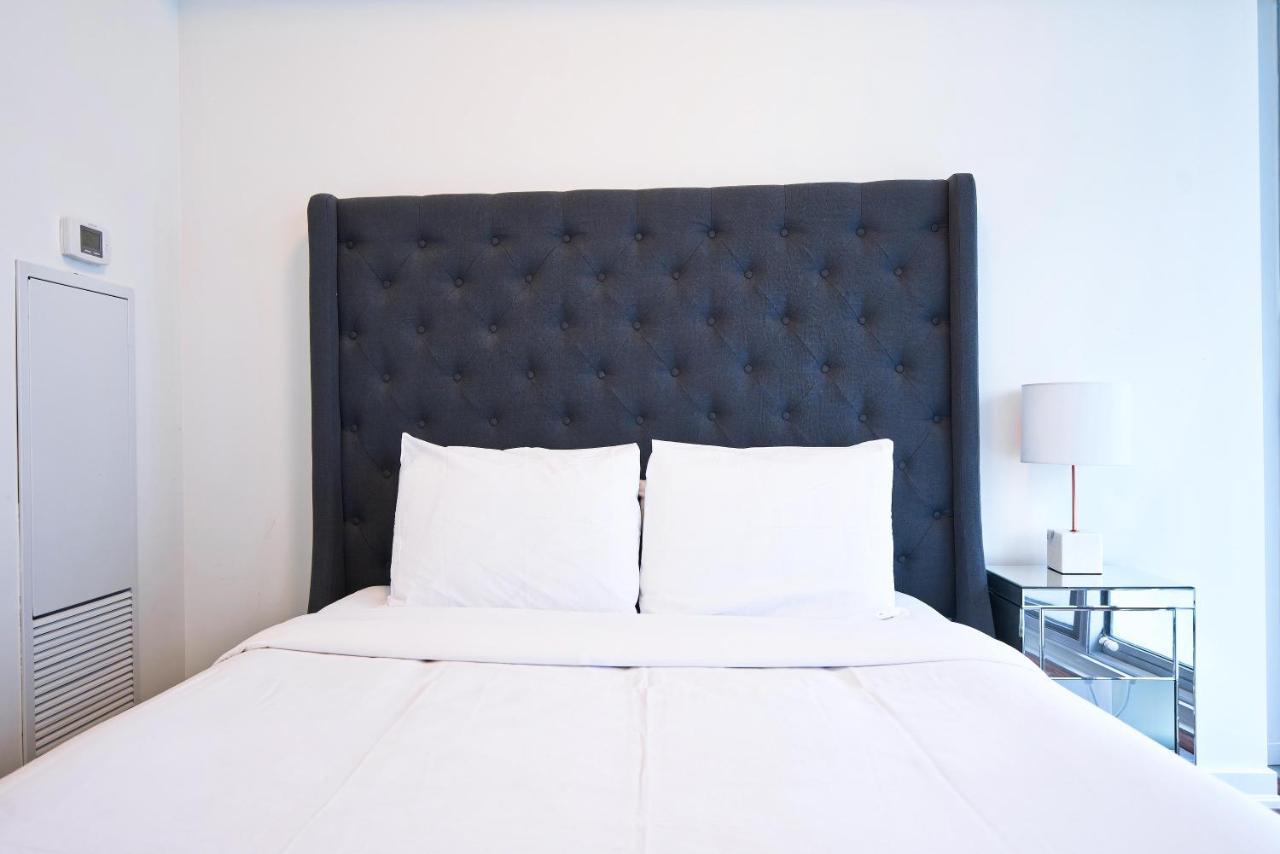 The York Boutique Suites โตรอนโต ภายนอก รูปภาพ