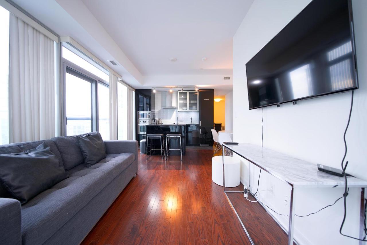 The York Boutique Suites โตรอนโต ภายนอก รูปภาพ